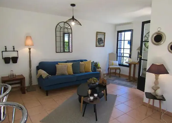 Apartman Beautiful Ground Floor 2 Bedroom Honfleur