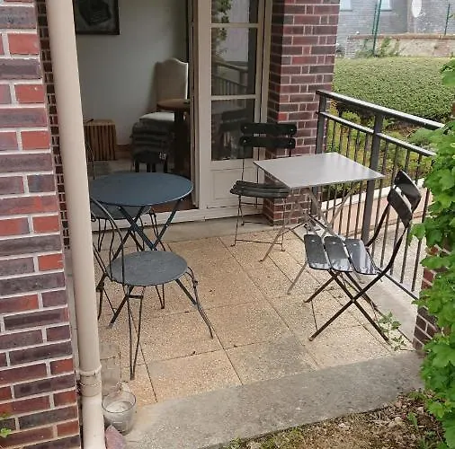 Apartman Beautiful Ground Floor 2 Bedroom Honfleur