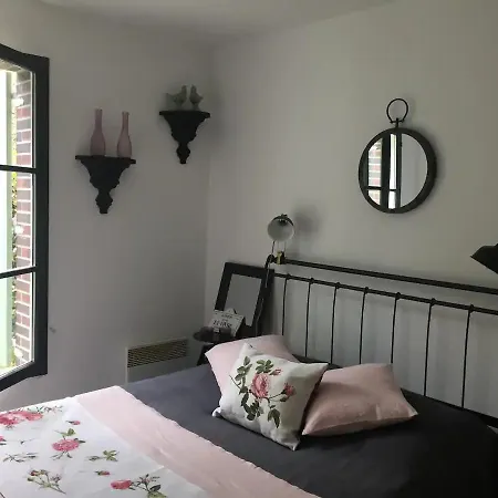 Beautiful Ground Floor 2 Bedroom Онфлёр