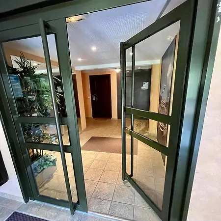 Beautiful Ground Floor 2 Bedroom Apartament Honfleur