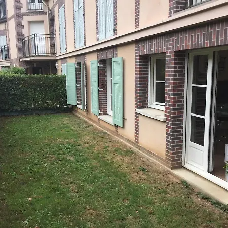 Beautiful Ground Floor 2 Bedroom * Онфлёр