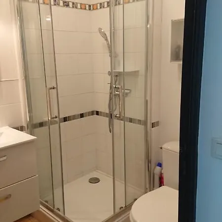 Beautiful Ground Floor 2 Bedroom Апартаменты Онфлёр